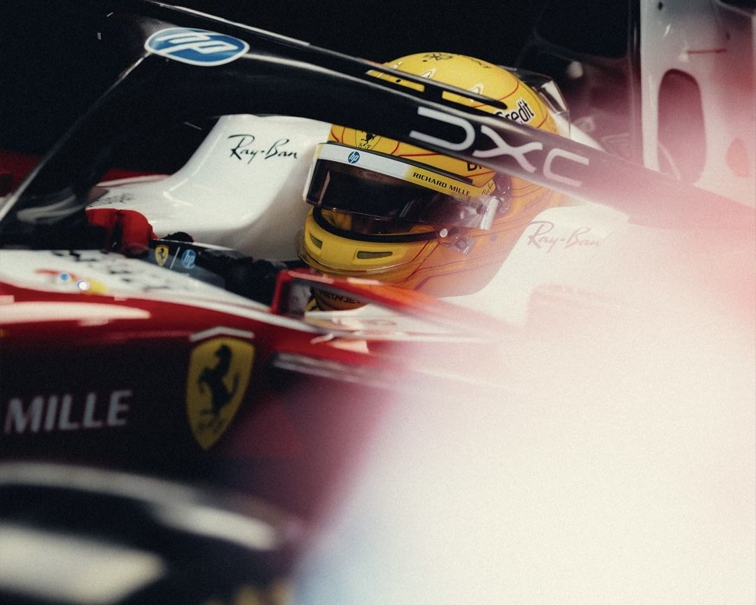 Hamilton: “In 20 anni di F1 non ho mai guidato auto così divertenti. Sono come i kart”