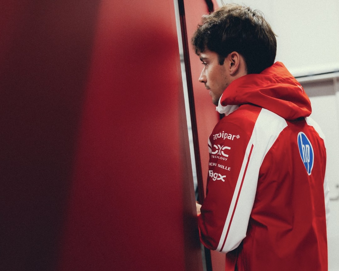 Leclerc: “Venerdì complicato, ma il passo è buono”