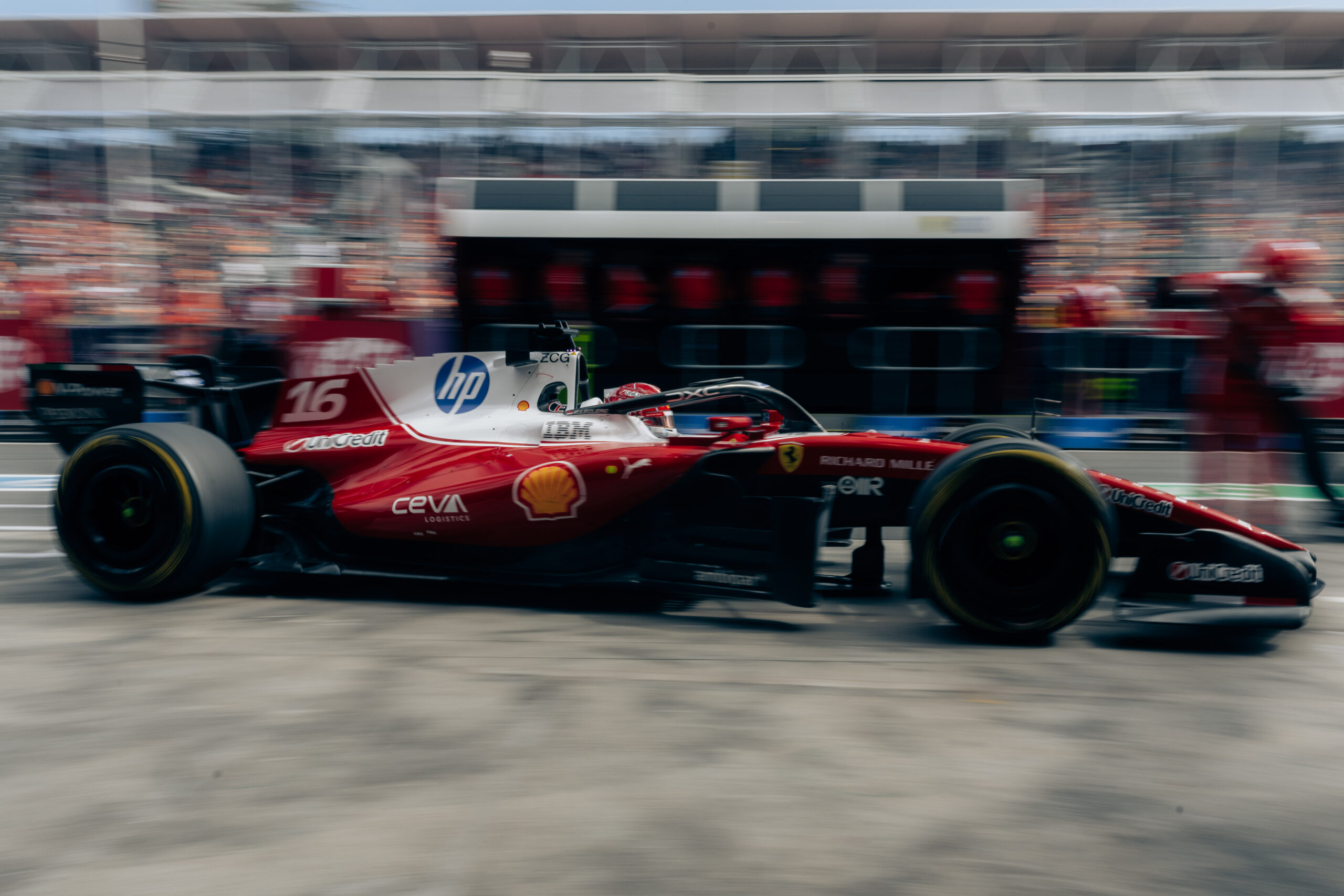 Leclerc: “Al simulatore svolgo sessioni da 8 o 9 ore, per me è come se stessi ai videogiochi”