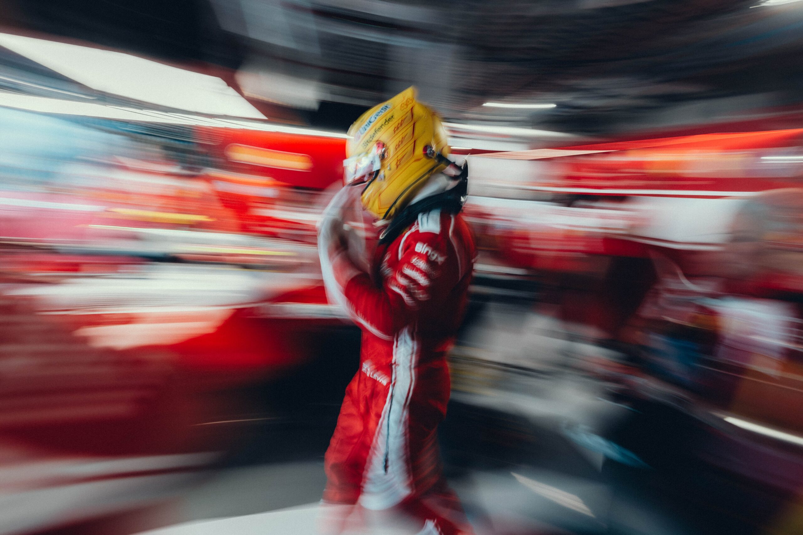 Hamilton: “Il simulatore Ferrari è il migliore mai visto, ma ho deciso di lasciar perdere”