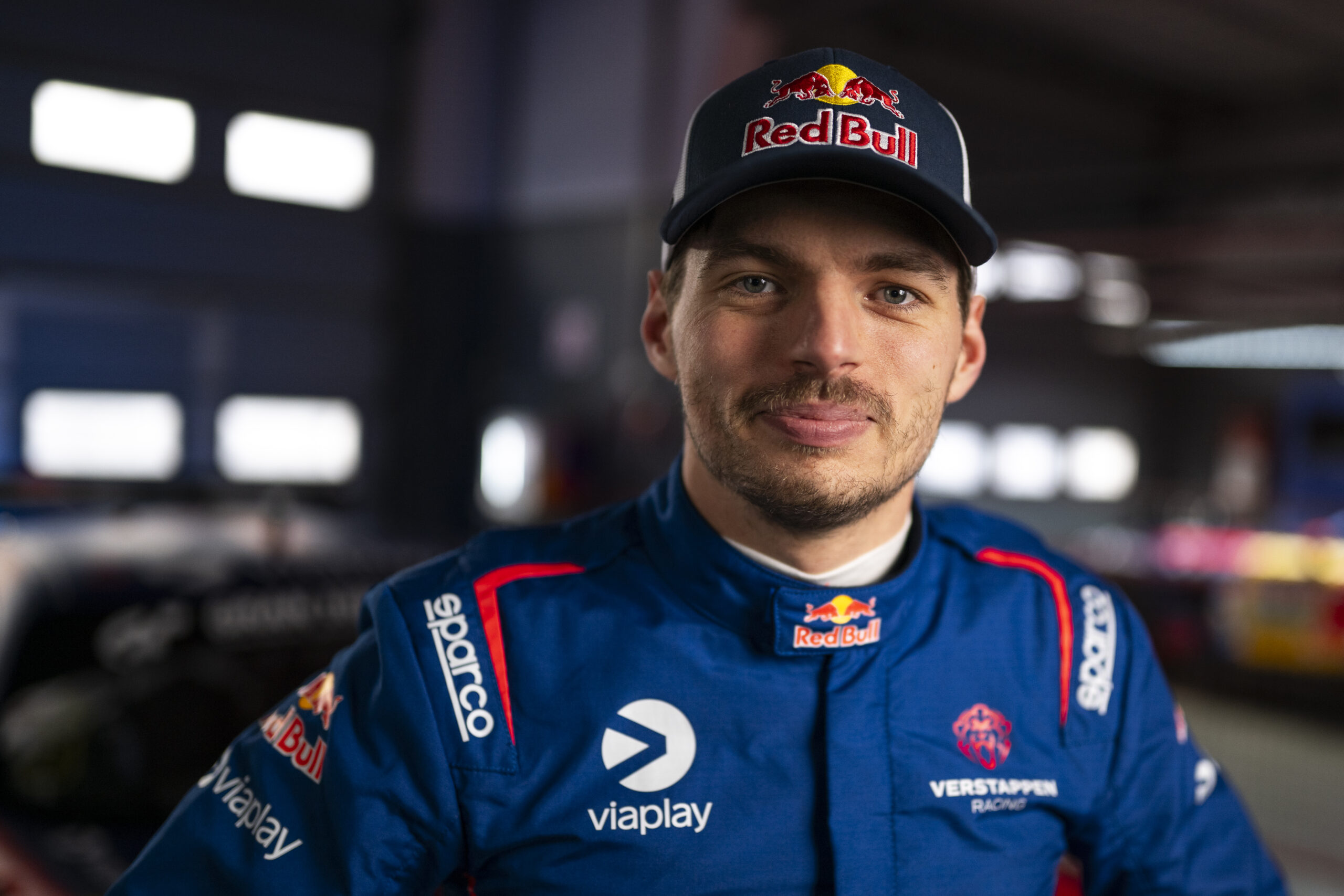 Herbert: “Verstappen non si ritirerà, sta recitando per giocare una partita politica”
