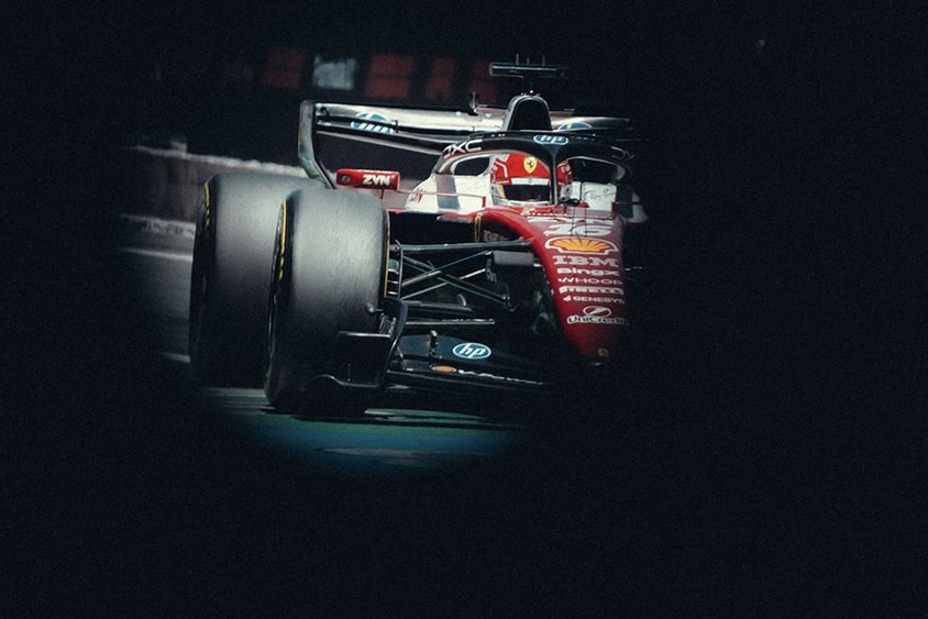 Leclerc: “Nessuna invidia nei confronti di Hamilton, sono felice per Lewis e per il team”