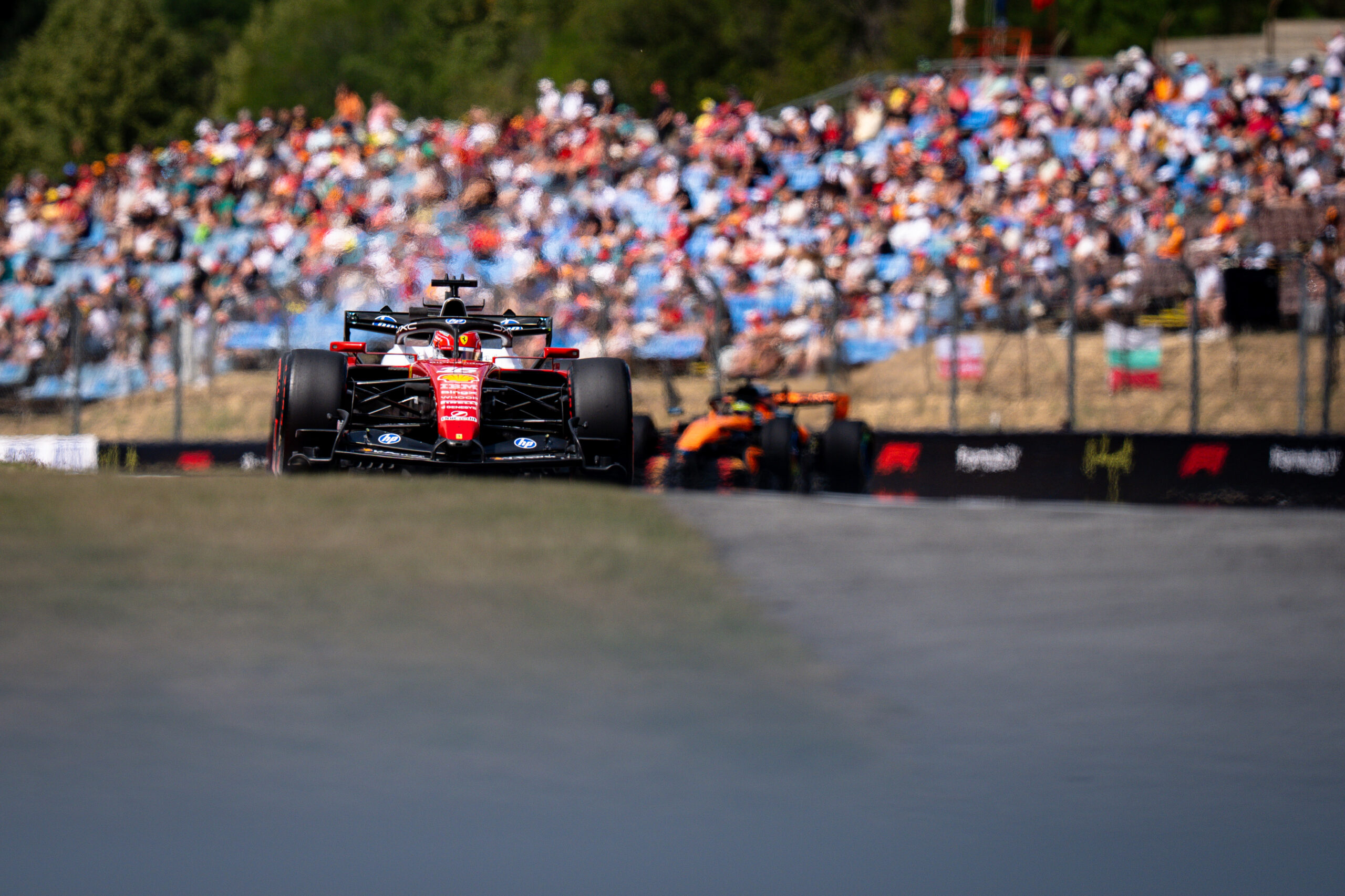 Leclerc: “Non credo che il vantaggio visto nelle prove sugli avversari sarà lo stesso in qualifica”