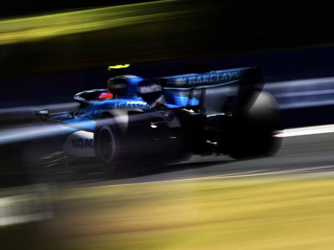 Noble: “Sainz? Le bandiere blu erano ben visibili, la scusa del malfunzionamento non regge”