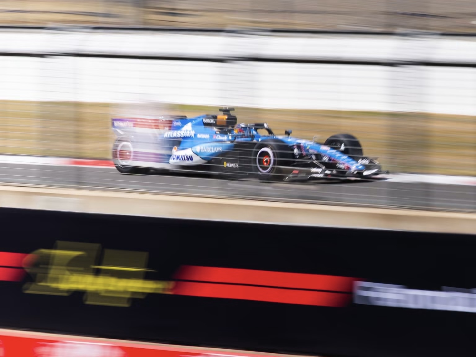 Non solo Aston Martin: anche Williams, Cadillac e Alpine avranno anteriore push rod nel 2027